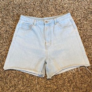 High Wasted Lightwash Cutoff Shorts